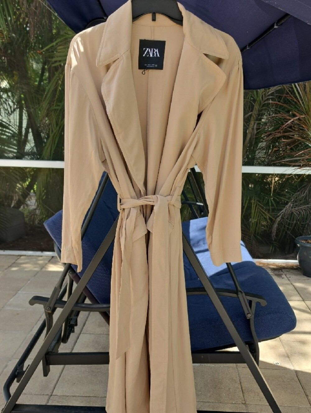 ZARA Lightweight Trenchcoat - Picture 8 of 8